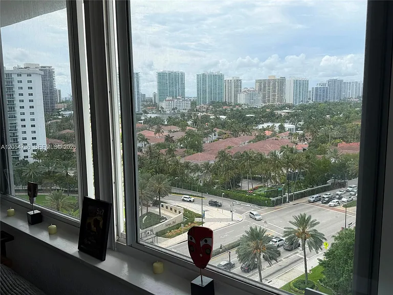 19201 Collins Ave #1126 — Photo 17