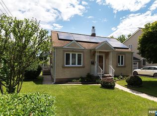 64 Howard St, Lodi, NJ 07644