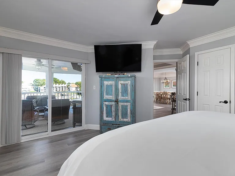 18651 Vineyard Point Ln — Photo 11