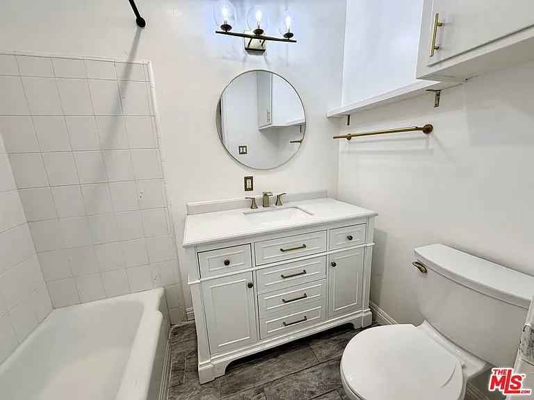 250 Linden Ave #201 — Photo 17