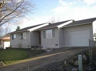 231 Georginna Dr, Roseburg, OR