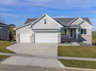 427 W High Rd, Norwalk, IA 50211