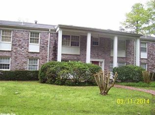 2400 Pine Hill Dr, Pine Bluff, AR 71603