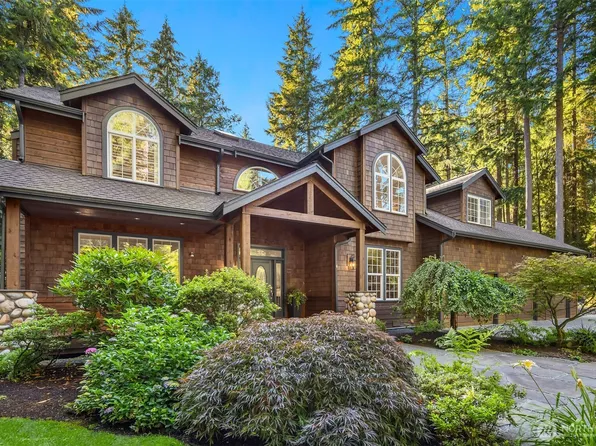 10076 Arrow Point Drive NE, Bainbridge Island, WA 98110