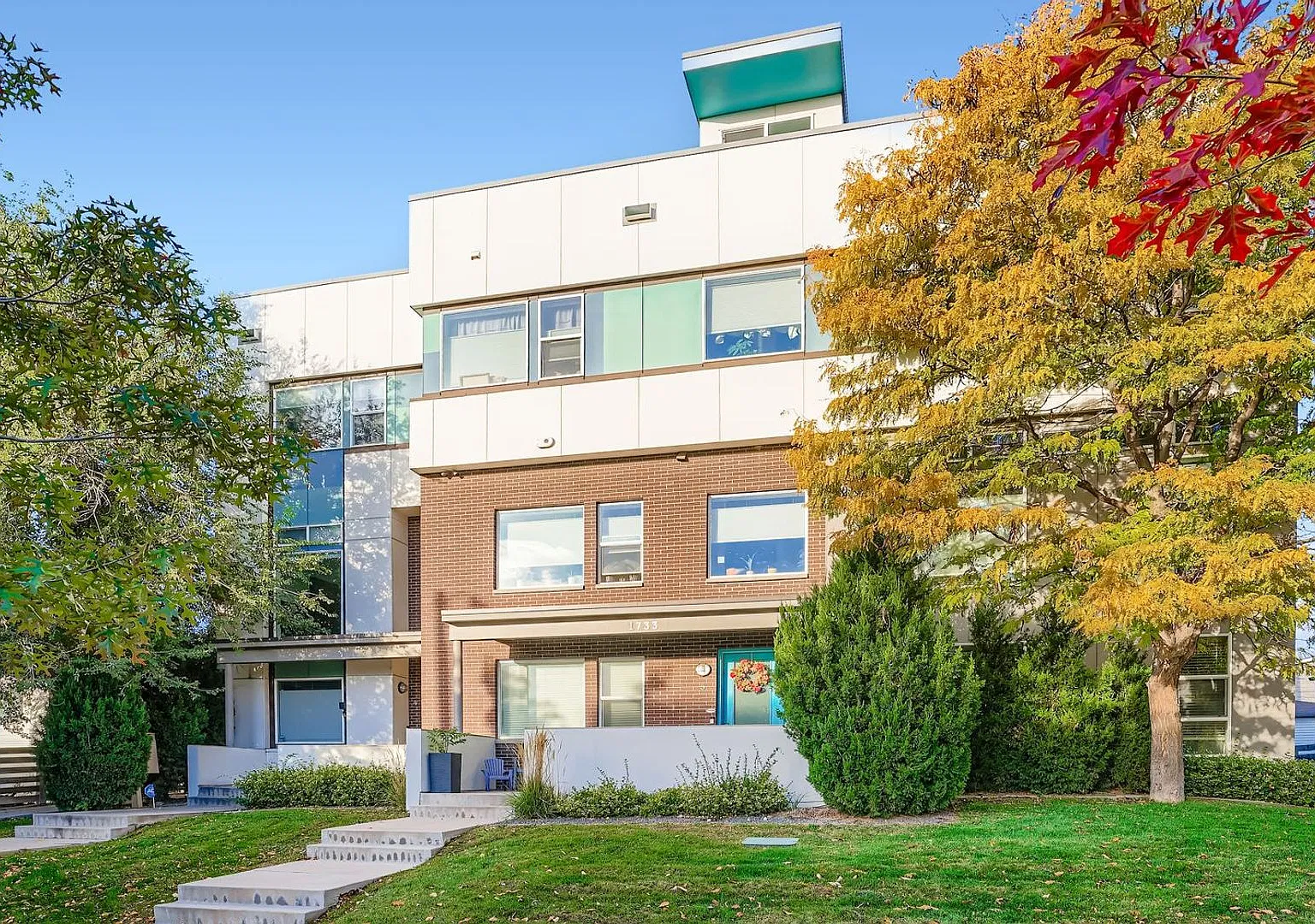 Views for Days! Rooftop Retreat Near Sloan's Lake & Downtown - Available in February — Photo 4