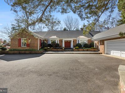 690 Golf View Rd, Moorestown, NJ, 08057