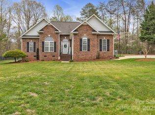 3565 Laboratory Rd, Lincolnton, NC 28092