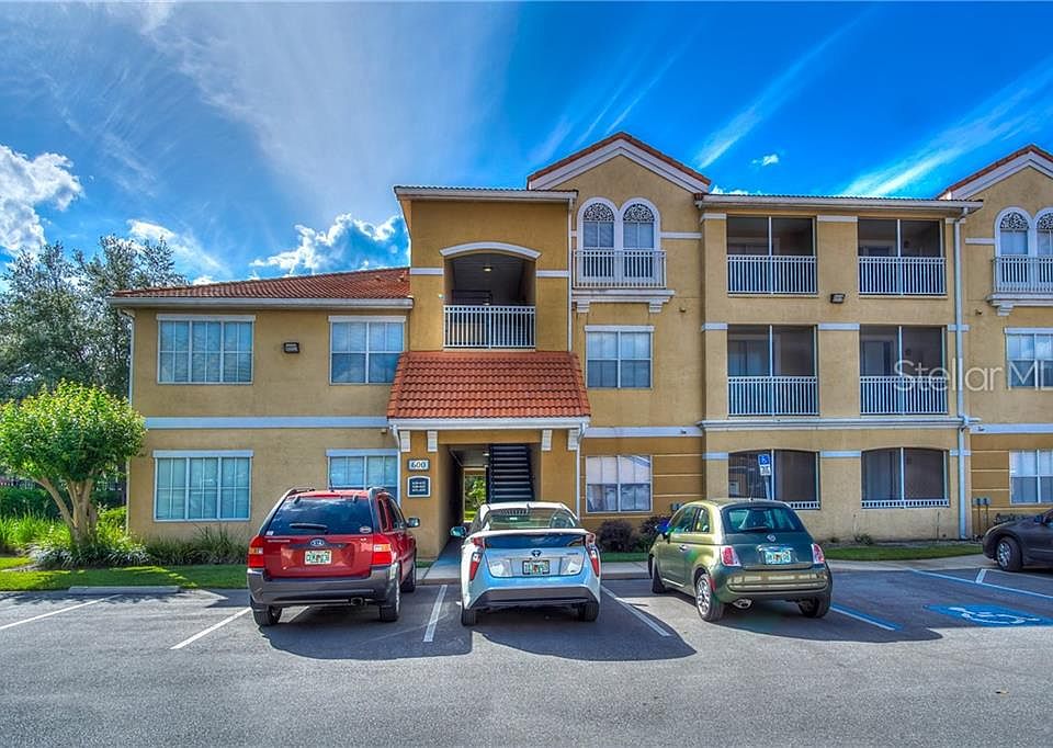 1st image of 18001 Richmond Place Dr APT 633