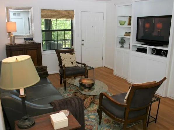 410 Candler Park Dr #C8, Atlanta, GA 30307