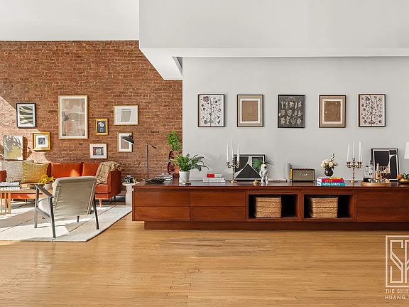 3rd image of 438 Broome St APT 2