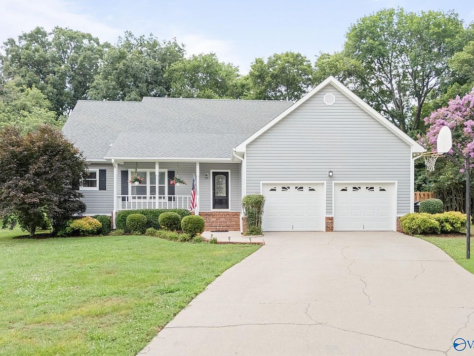 1st image of 108 Heatherwood Ct