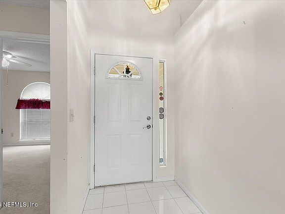 5th image of 421 CHICOPEE Court