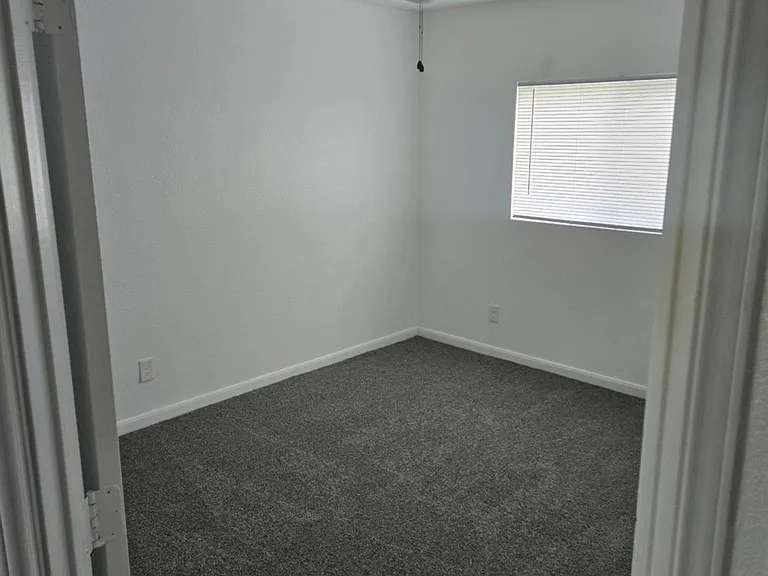 Gillette Square Apartments — Photo 11
