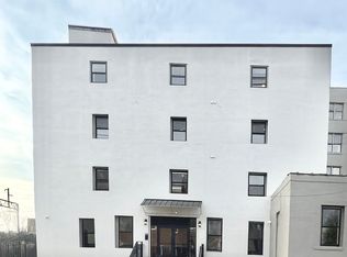 1422 N 8th St, Philadelphia, PA 19122