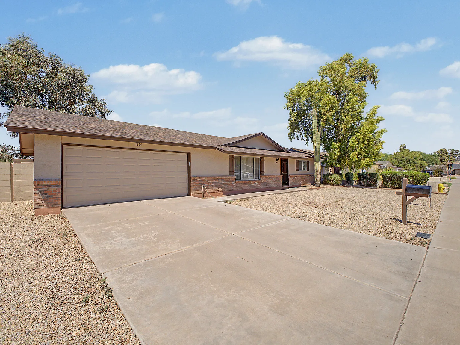 4 bed, 1821 sqft, $2,750 — Photo 2