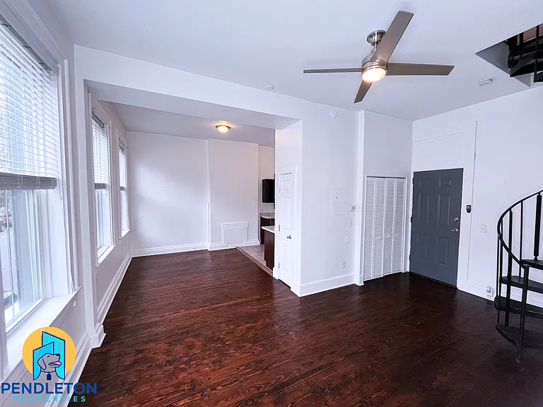 519 E 13th St #2 — Photo 3