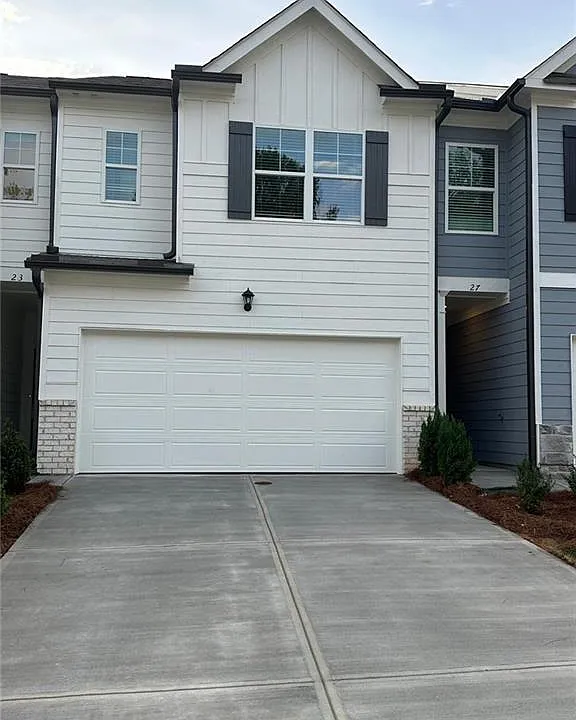 23 Berryville Dr