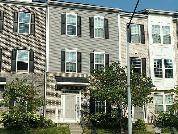 3rd image of 7508 Forbes Blvd