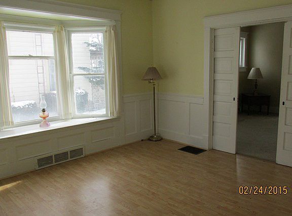 5th image of 200 Highland Blvd