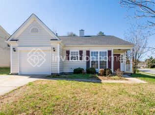 8437 Hornwood Ct, Charlotte, NC 28215