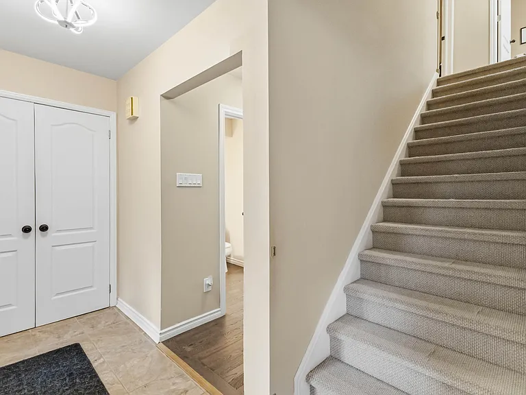 62 Finsbury Cres — Photo 5