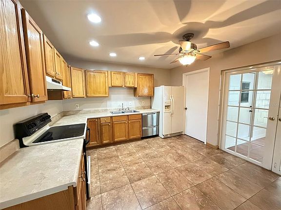 4th image of 731 Hummingbird Ln
