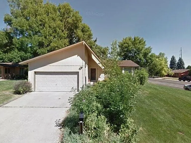 1754 Yucca Ct — Photo 1