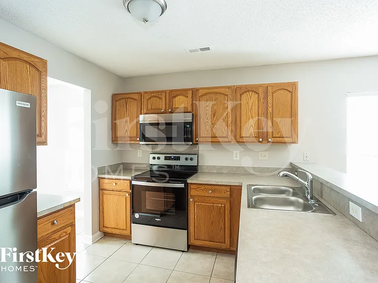 2192 Mallard Pointe Dr — Photo 6