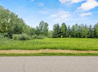 5782 Wood Brook Cir, Little Suamico, WI 54141