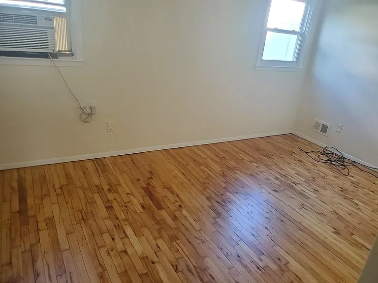 110 Shiloh St #2 — Photo 3