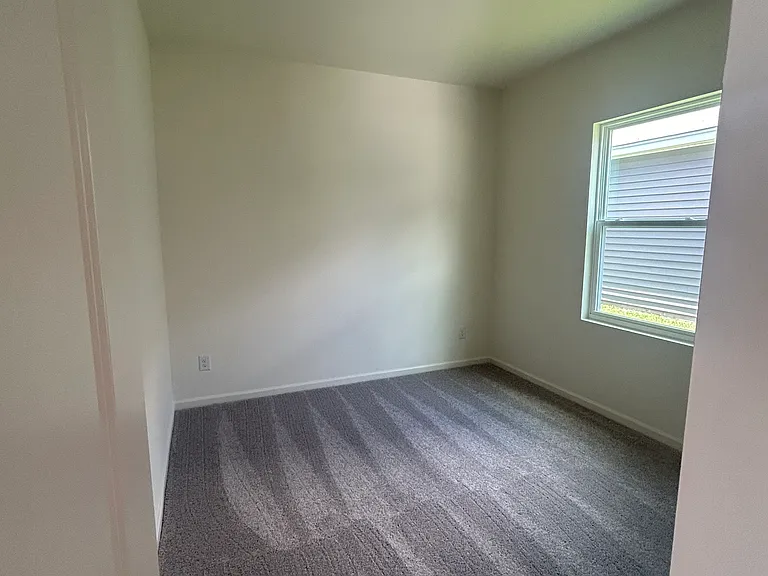 155 Plantersfield Dr — Photo 4