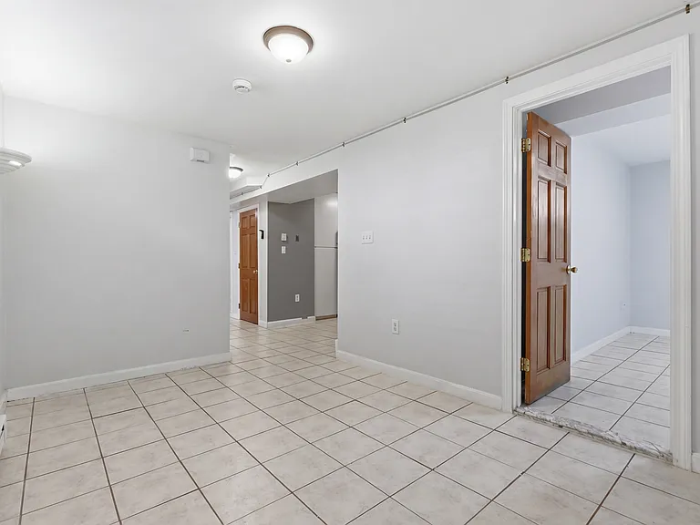82 Blake St #B — Photo 11