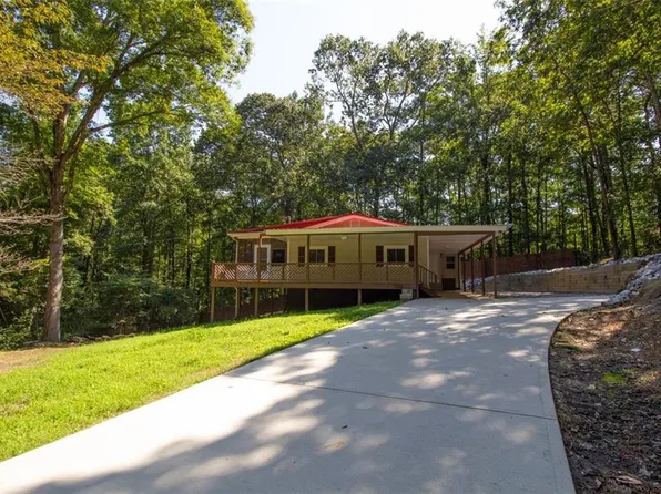 1711 Austin Dr, College Park, GA 30349