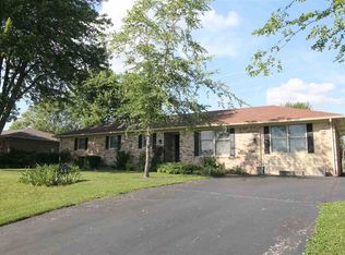 220 Whippoorwill Ln, Paducah, KY 42001