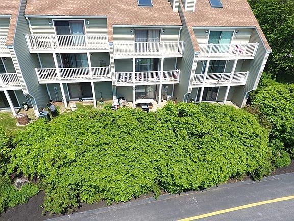 3rd image of 45 Lakeside Ave APT 21