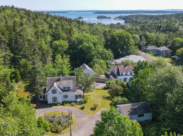 7 Champlain Drive, Mount Desert, ME 04660