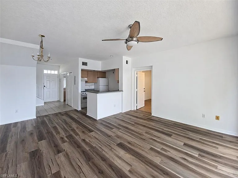 4426 Saint Georges Ct — Photo 6