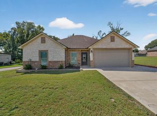 23001 Red Azalea Ln, Lindale, TX 75771