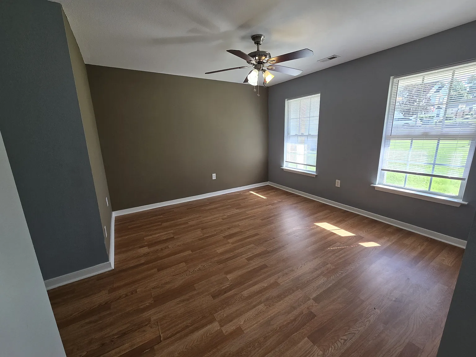 3 bed, 1564 sqft, $1,895 — Photo 4