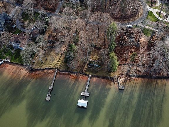 4th image of 236 Tennessee Cir