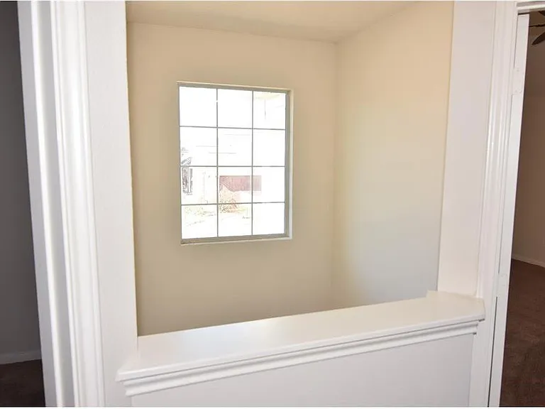 6702 Albion Crescent Dr — Photo 5