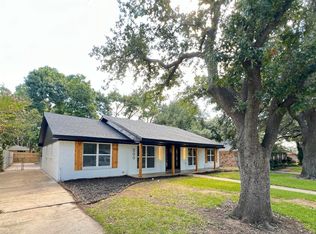 2004 Pecandale Dr, Arlington, TX 76013