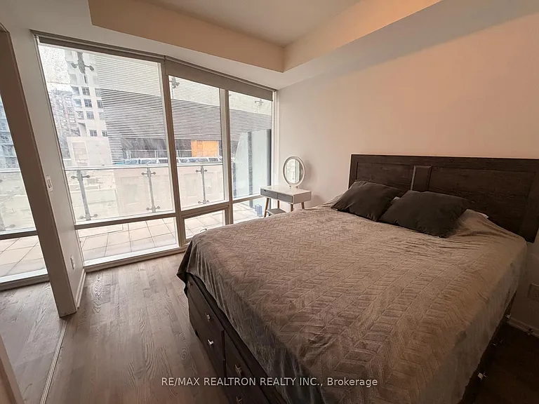 1 Bloor St E #12 — Photo 8