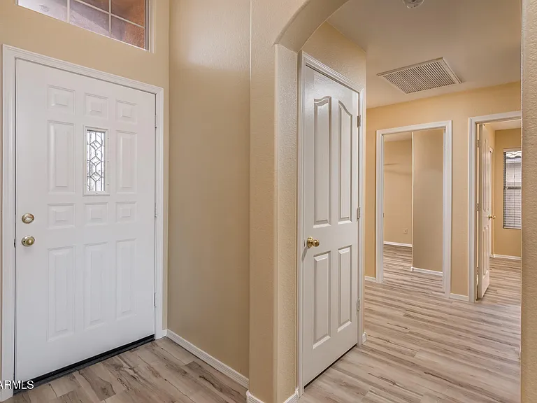 12566 W Palm Ln — Photo 9