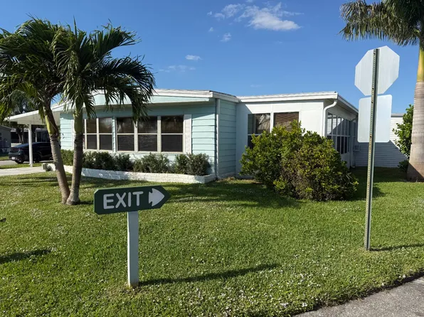 85 Norfolk Pine Ln #85A, Naples, FL 34114