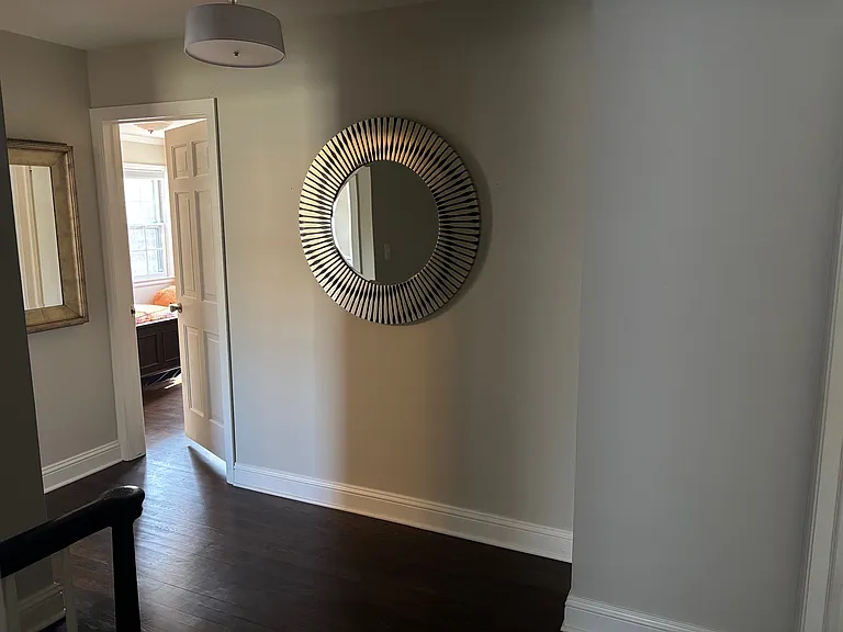 1500 N Western Ave — Photo 22