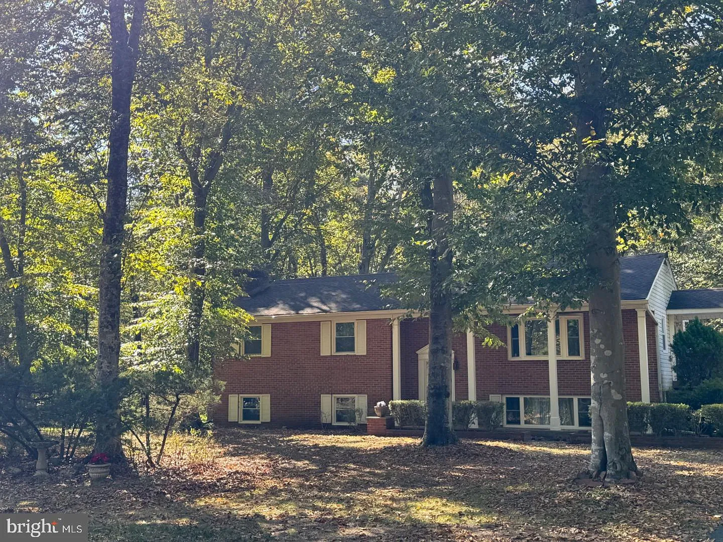 5 bed, 2.5 bath, 2344 sqft, $4,200 — Photo 1
