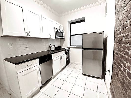 1st image of 328 W 44th St #59