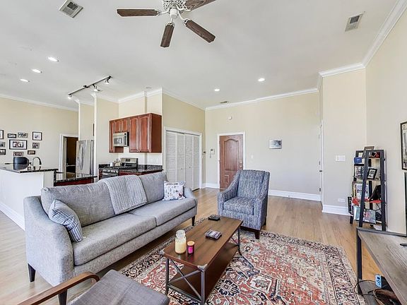 5th image of 4440 N Kedzie Ave Unit 401