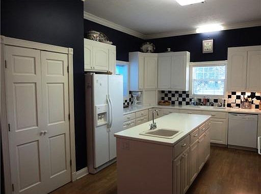 1st image of 1714 N Crestview Dr